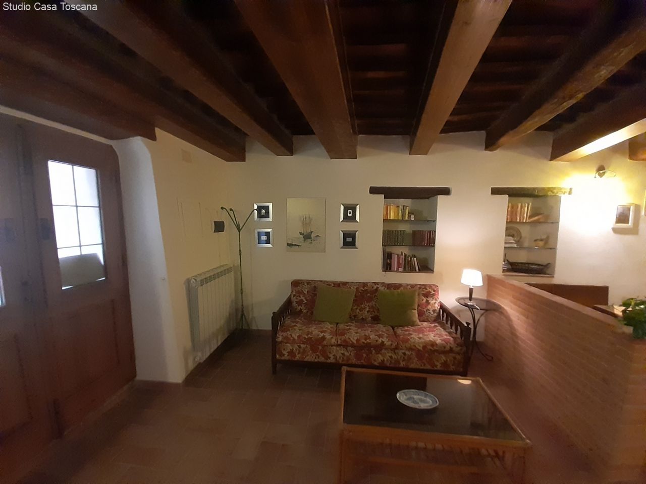 Charakteristische Wohnung im toskanischen Stil