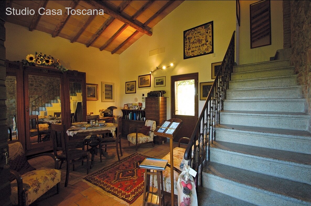 Grosses Anwesen mit Land und Pool