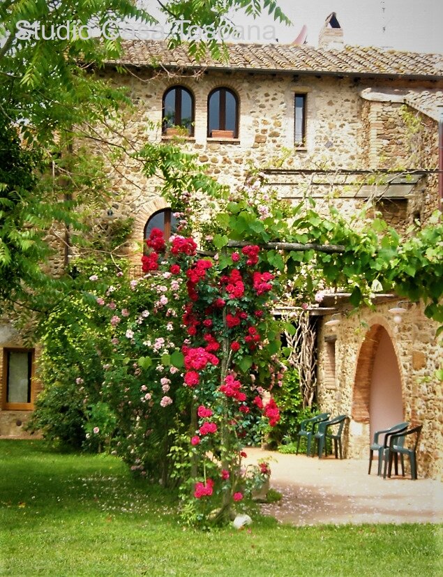 Grosses Anwesen mit Land und Pool