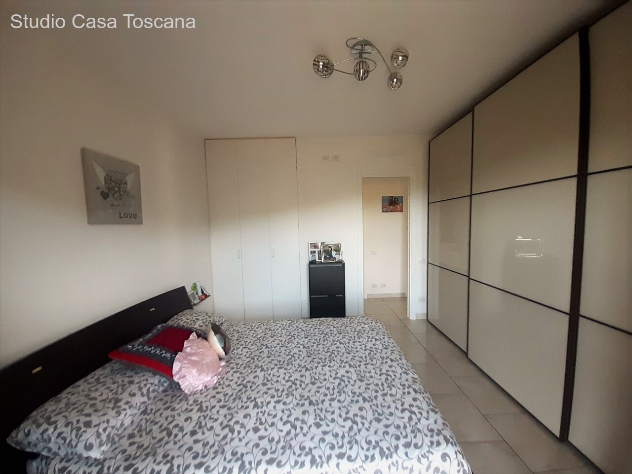 Sehr schöne Wohnung in ausgezeichnetem Zustand