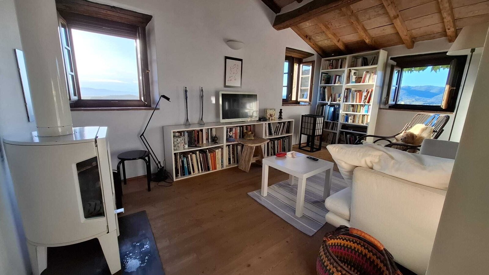 Camerina/biblioteca luminosa