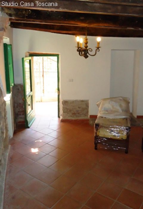 Ground floor with independent access