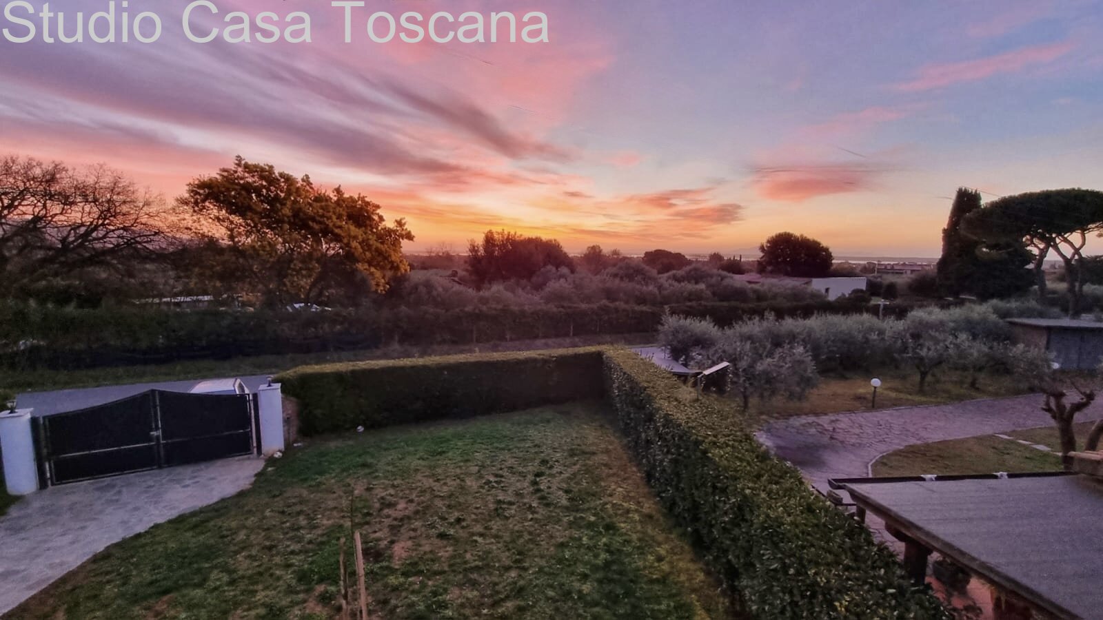 Graziosa Villetta con giardino e dependance a due passi dal paese