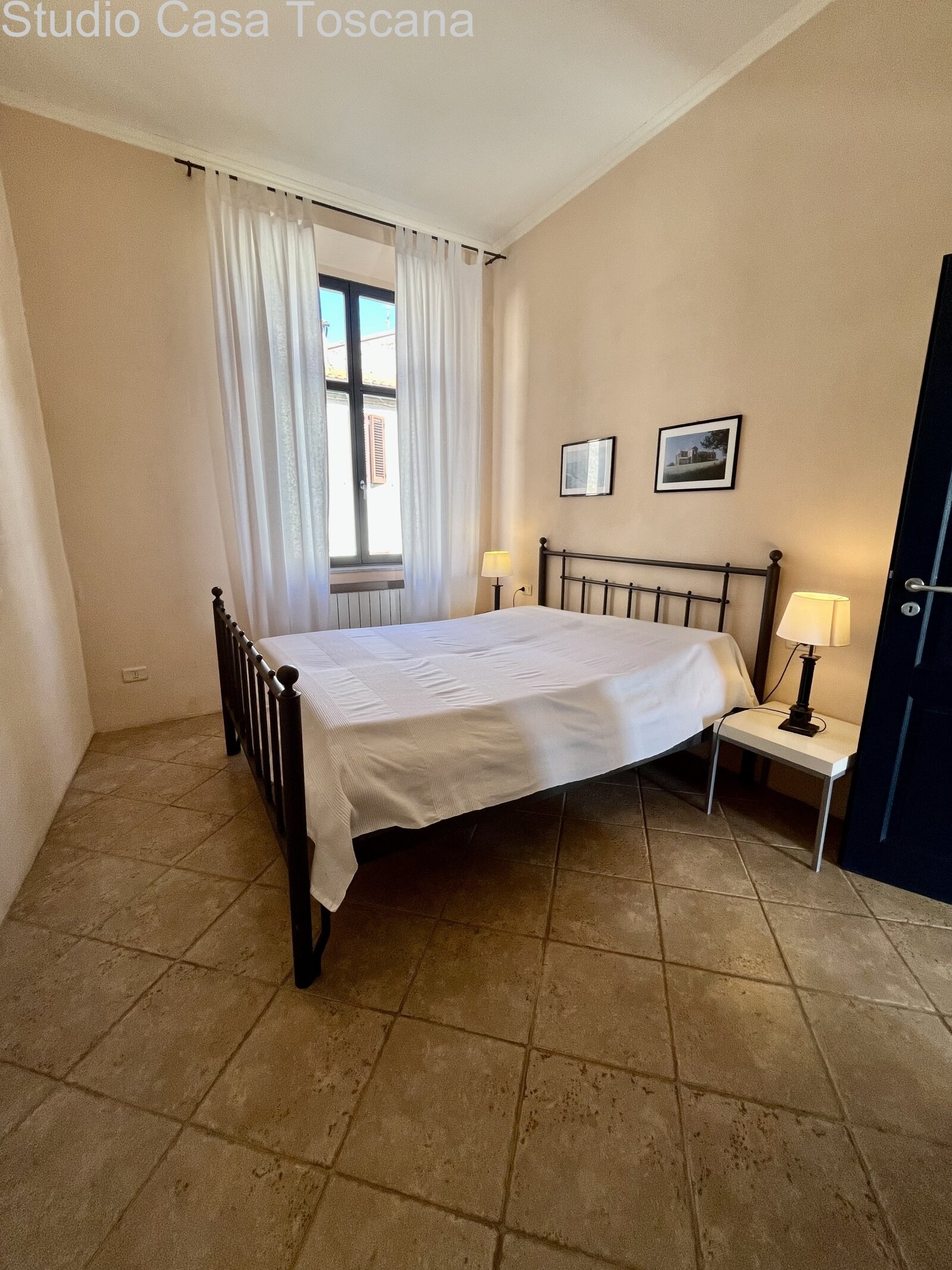 Elegante appartamento con giardino e loggia panoramica nel centro storico di Ravi