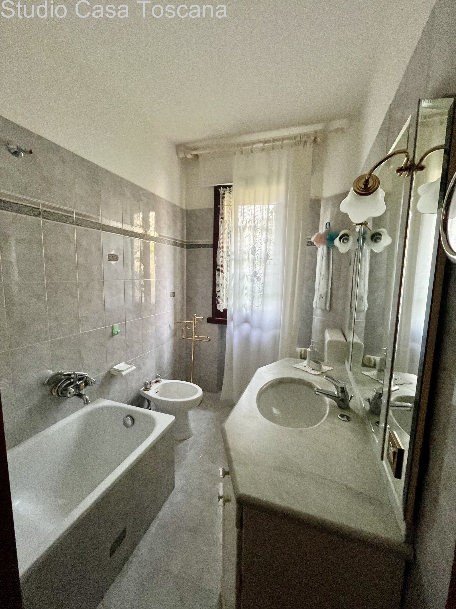 Authentisches Wohnen am Kastanienpark von Sassofortino