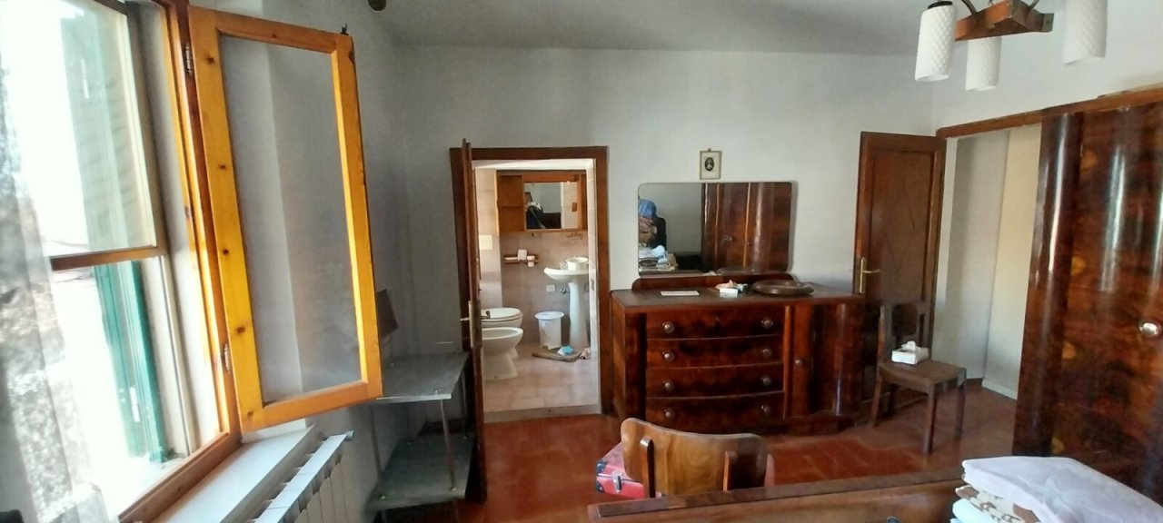 Camera p.1 con bagno.jpg